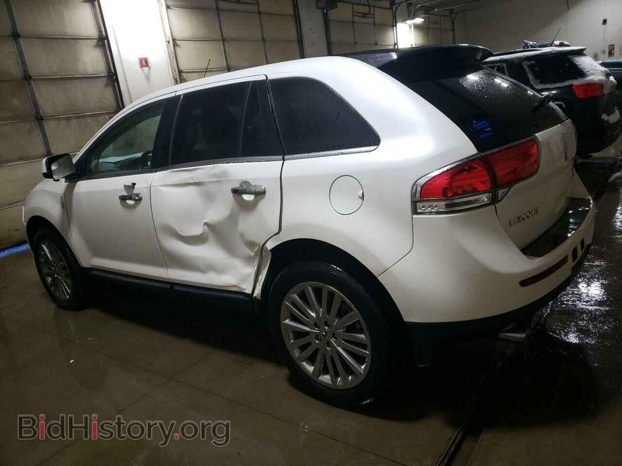 2011 LINCOLN MKX - VIN: 2LMDJ8JK3BBJ02472 - Фото 2