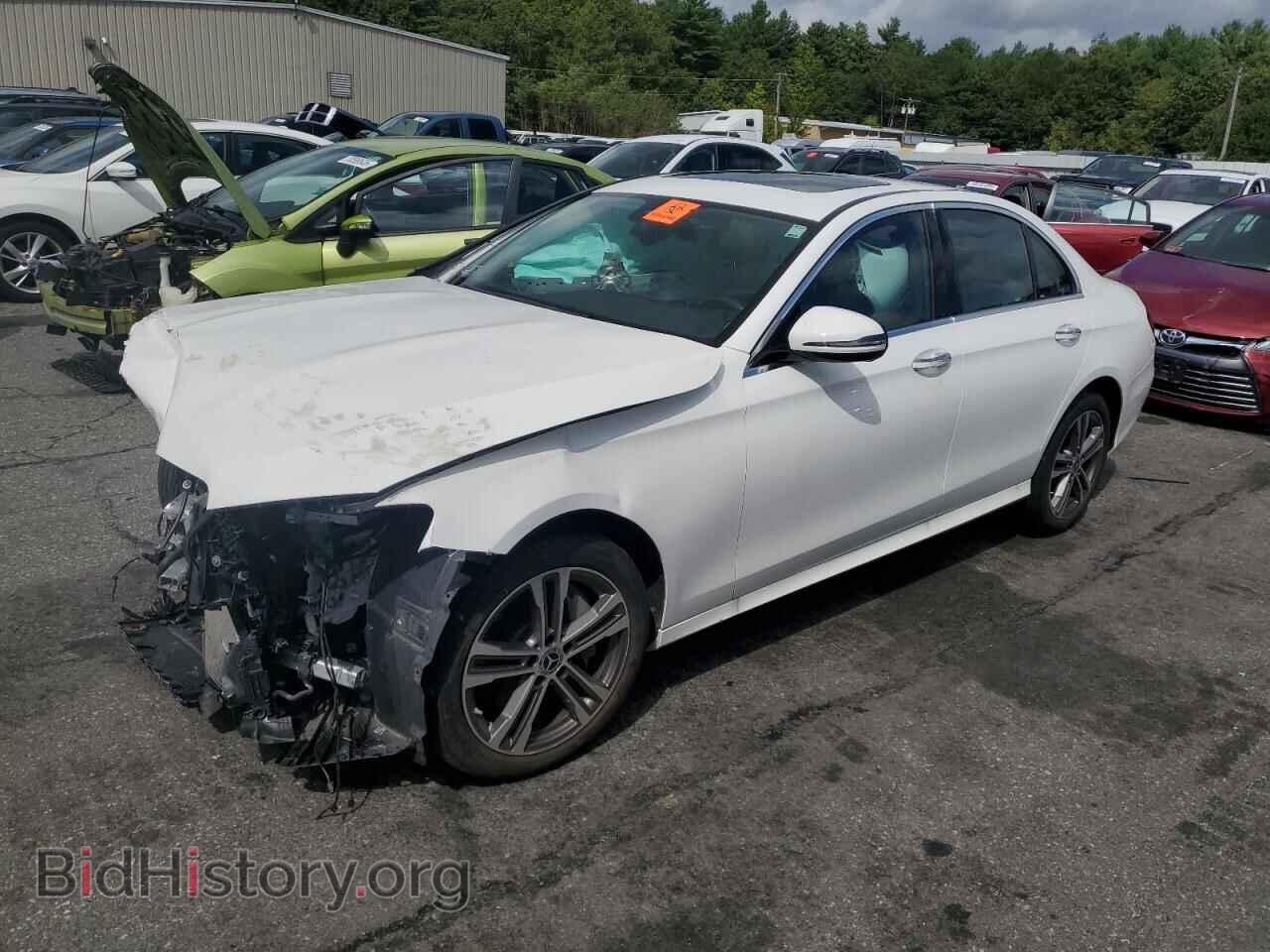 Photo W1KZF8DB1MA990565 - MERCEDES-BENZ E-CLASS 2021