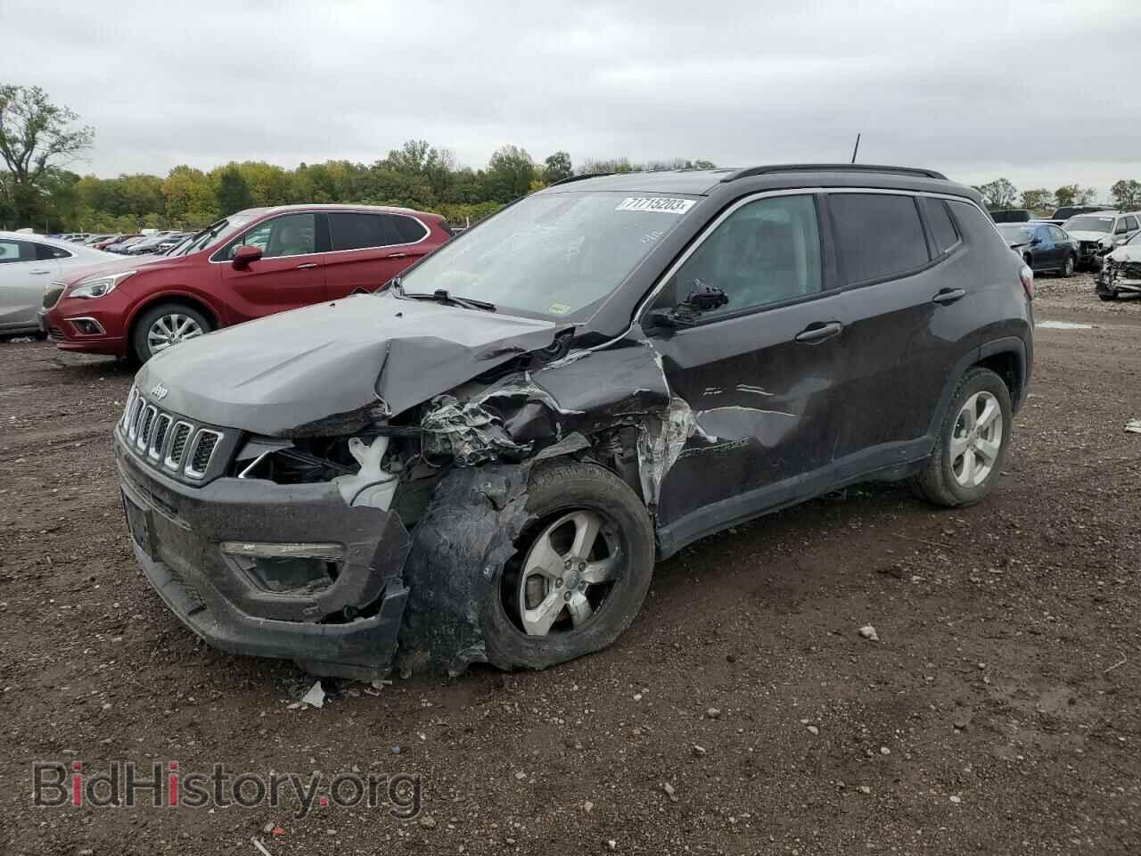 Фотография 3C4NJCBB2JT469324 - JEEP COMPASS 2018