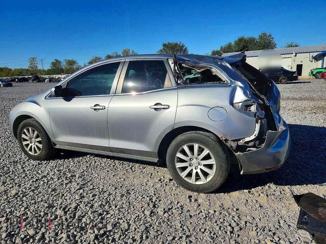 2011 MAZDA CX-7 - VIN: JM3ER2B56B0370301 - Photo 2