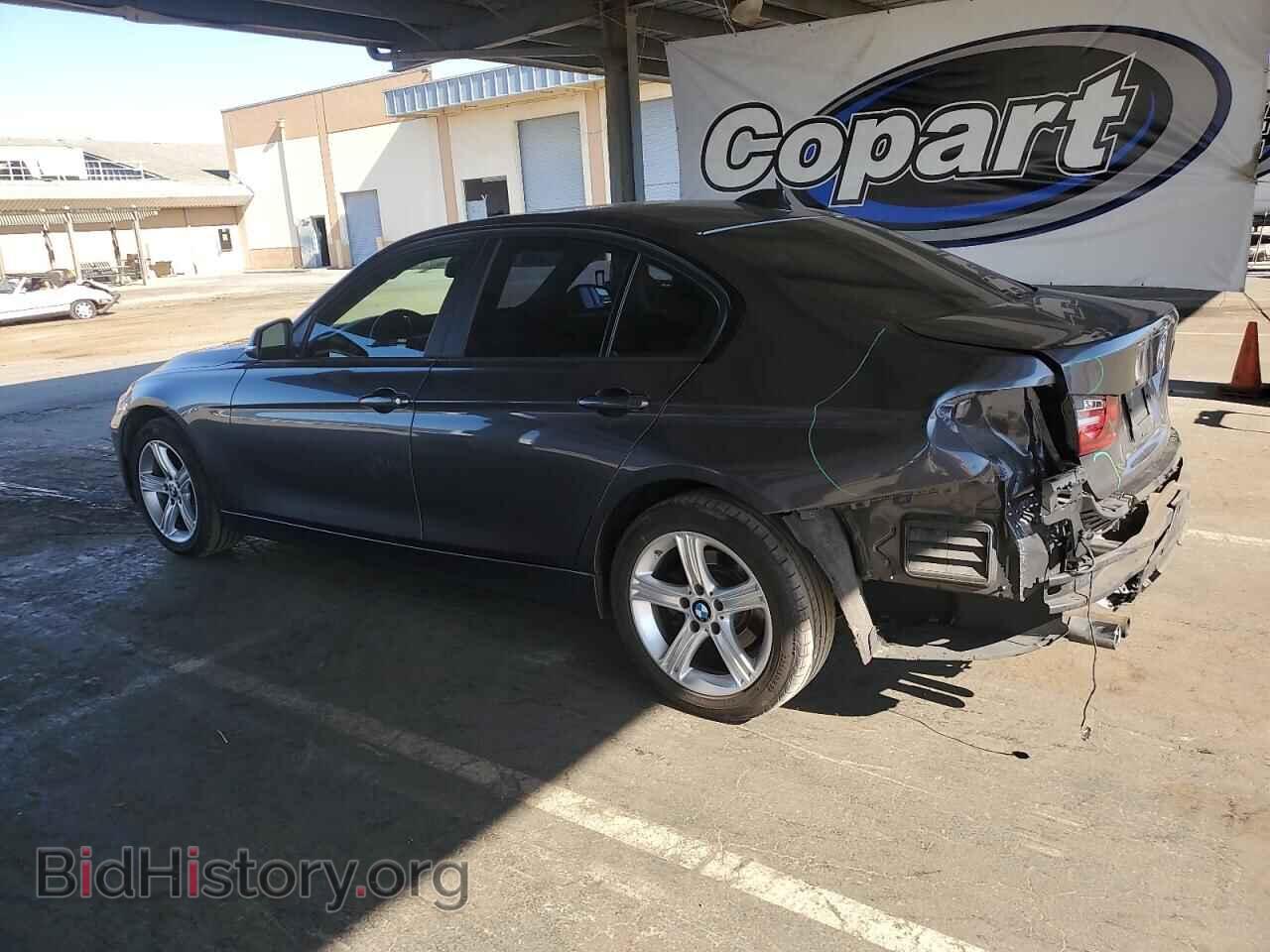 2013 BMW 3 SERIES - VIN: WBA3A5C56DF352269 - Фото 2