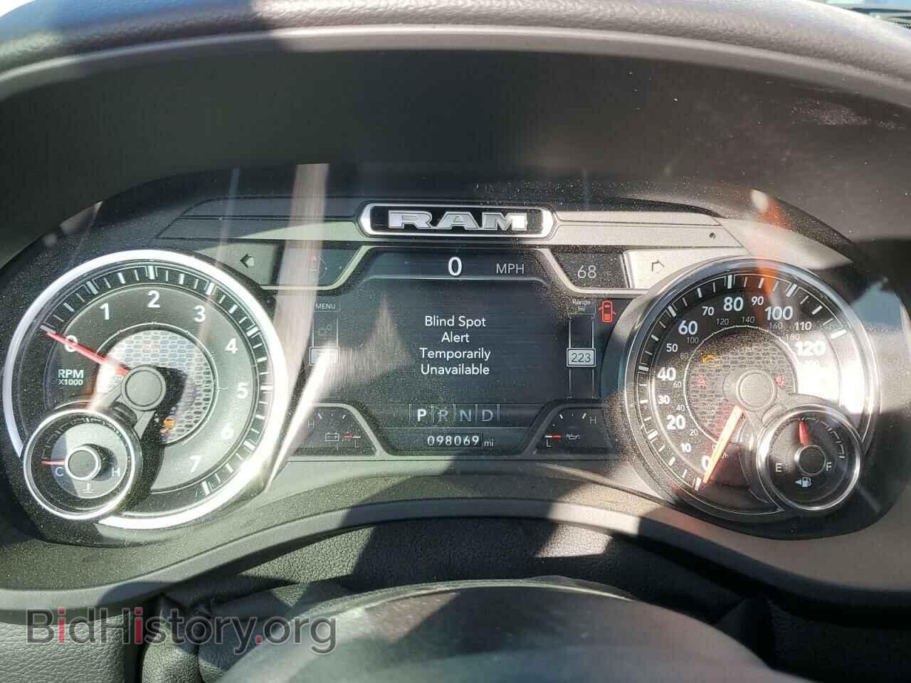 2019 RAM 1500 - VIN: 1C6RREFT5KN600974 - Фото 9
