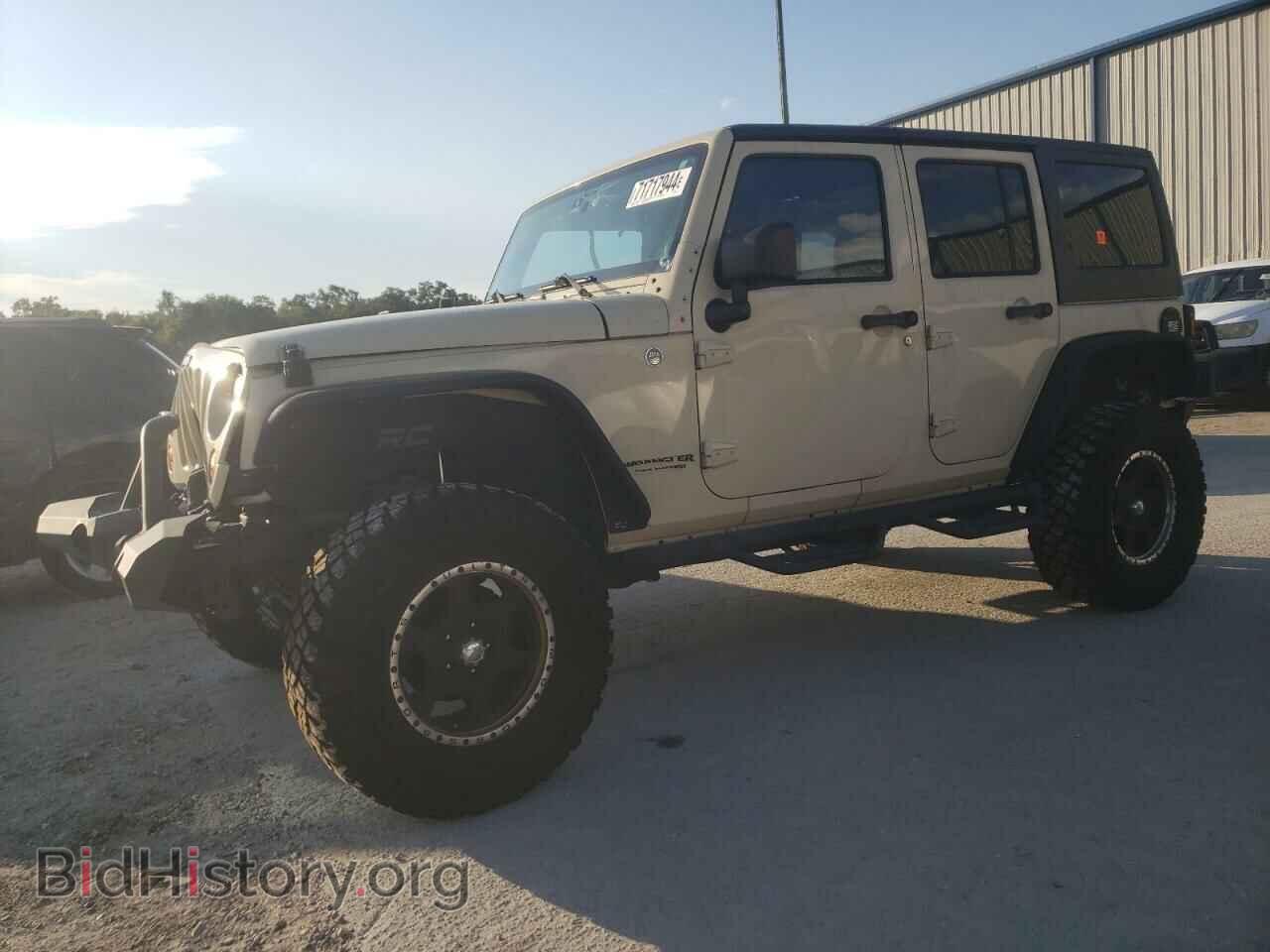 Photo 1J4BA6H10BL571201 - JEEP WRANGLER 2011