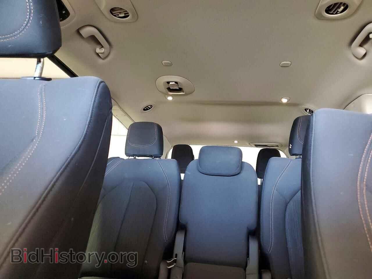 2018 CHRYSLER PACIFICA - VIN: 2C4RC1FG2JR261906 - Photo 10