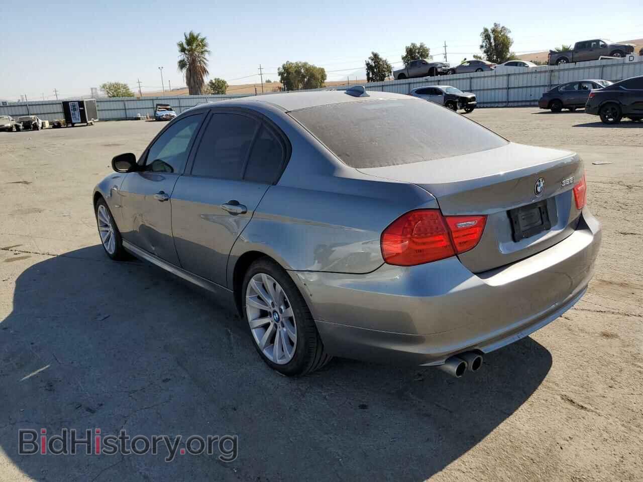 2011 BMW 3 SERIES - VIN: WBAPH5C52BA444633 - Фото 2