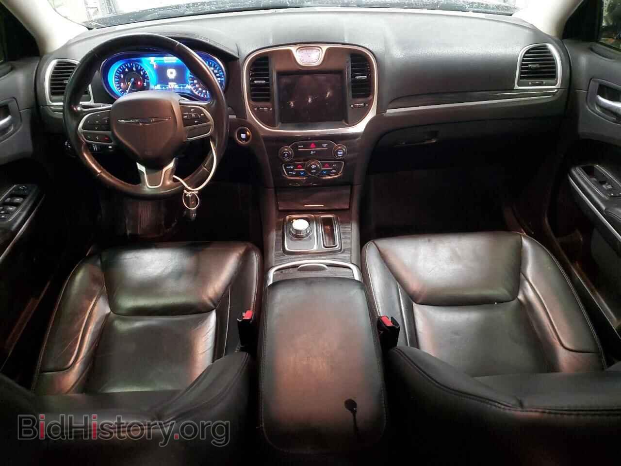 2019 CHRYSLER 300 - VIN: 2C3CCAAG6KH611997 - Фото 8