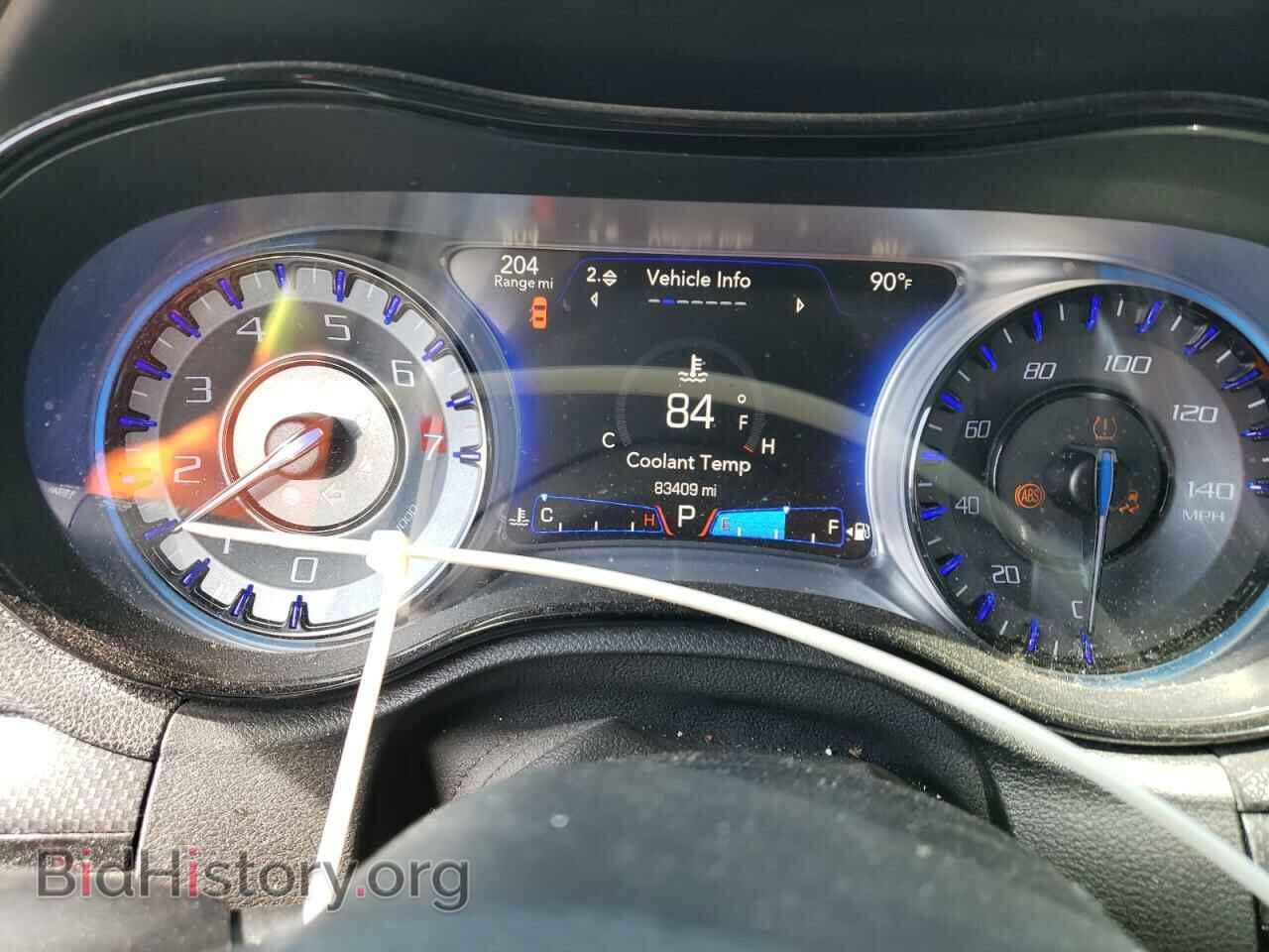 2015 CHRYSLER 300 - VIN: 2C3CCABG8FH766801 - Фото 9