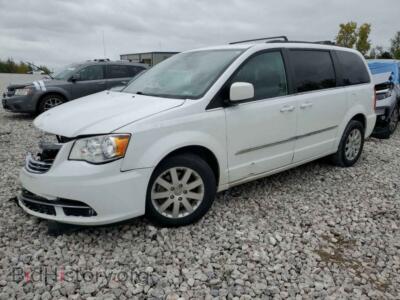 2015 Chrysler MINIVAN Town & COU, white — VIN 2C4RC1BGXFR730575, Copart