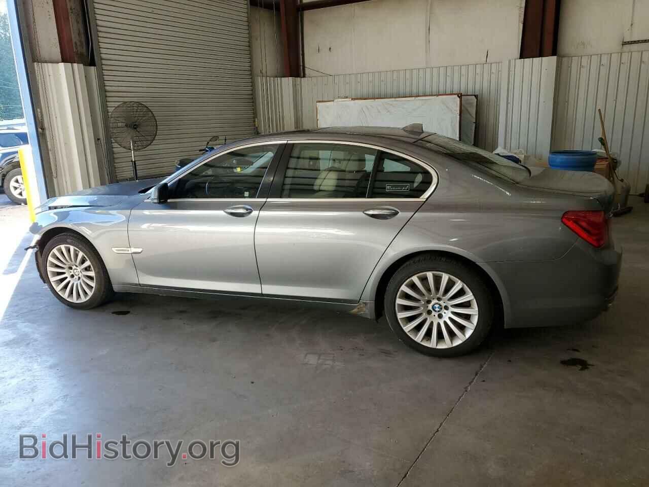 2012 BMW 7 SERIES - VIN: WBAKA8C56CCY37685 - Фото 2