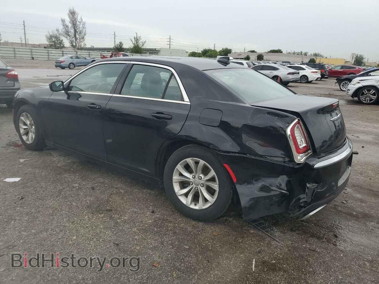 2016 CHRYSLER 300 - VIN: 2C3CCAAGXGH161410 - Фото 2