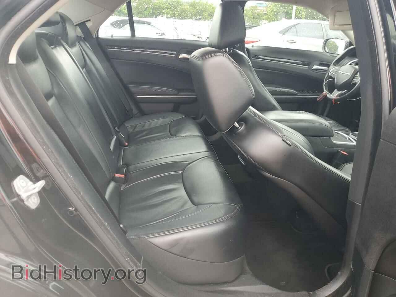 2016 CHRYSLER 300 - VIN: 2C3CCAAGXGH161410 - Фото 10