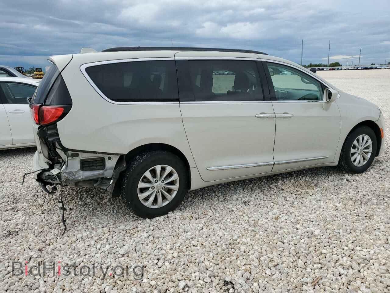 2017 CHRYSLER PACIFICA - VIN: 2C4RC1BG2HR739578 - Photo 3