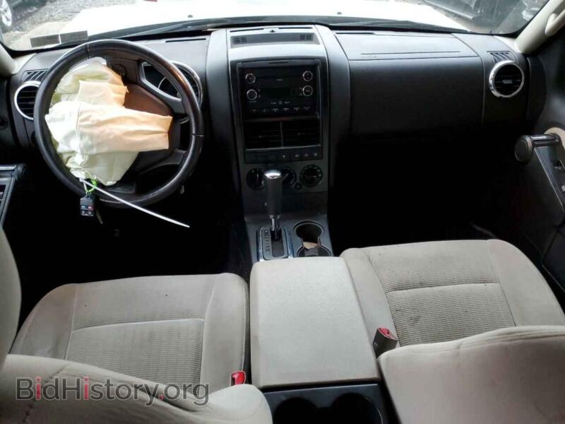 2008 Ford EXPLORER (VIN 1FMEU73E28UA91038) — photo 8 of 12
