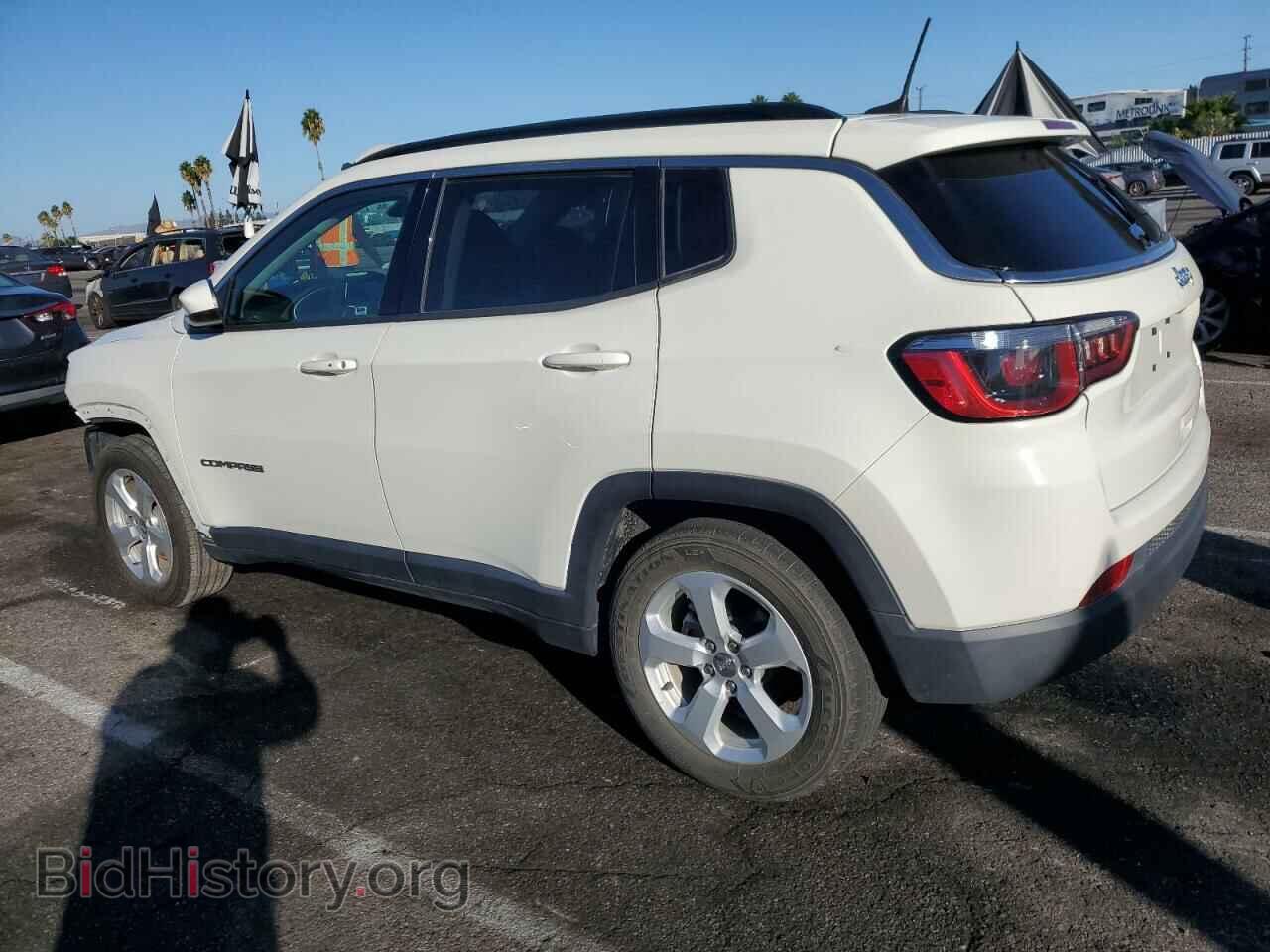 2019 JEEP COMPASS - VIN: 3C4NJCBB3KT676712 - Фото 2