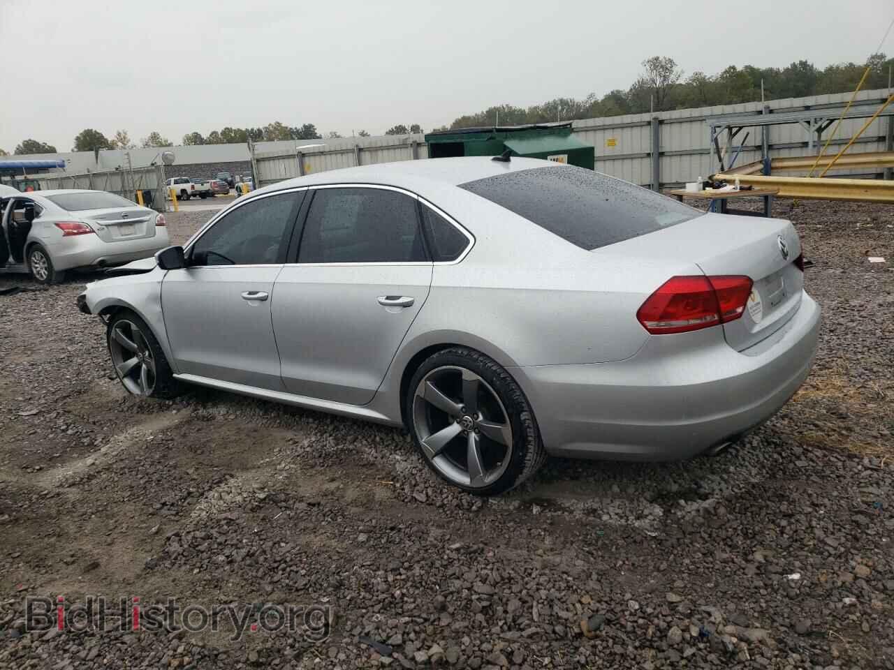 2013 VOLKSWAGEN PASSAT - VIN: 1VWBP7A35DC032885 - Фото 2