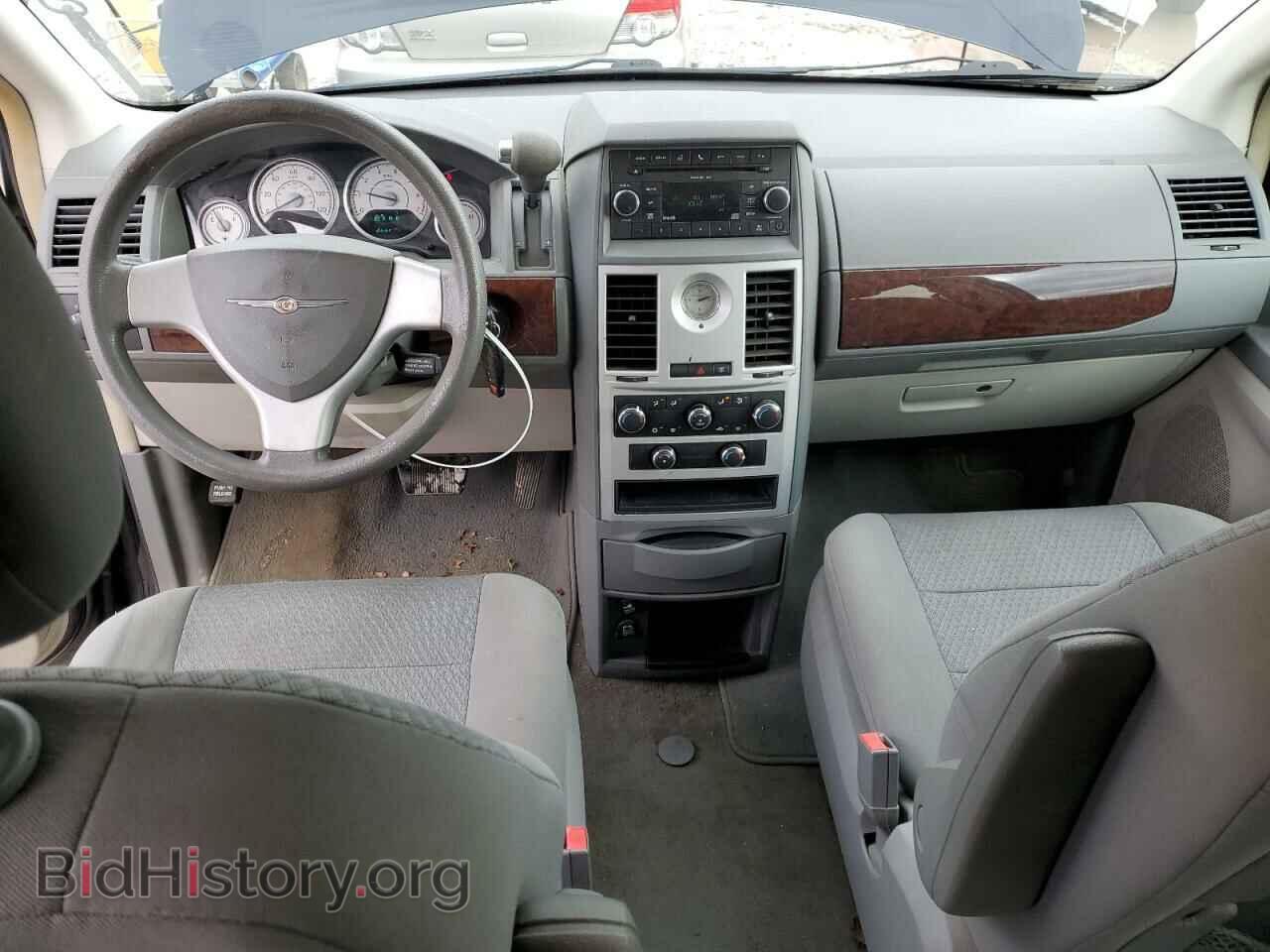 2010 CHRYSLER MINIVAN - VIN: 2A4RR2D19AR421728 - Фото 8