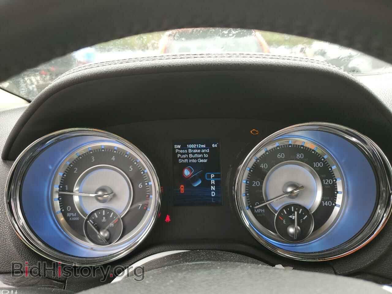 2012 CHRYSLER 300 - VIN: 2C3CCAHG1CH236236 - Фото 9