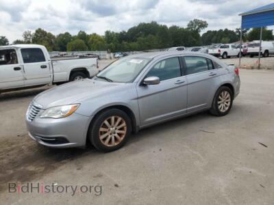 2013 Chrysler 200 Touring, серебристый — VIN 1C3CCBBB1DN763639, Copart