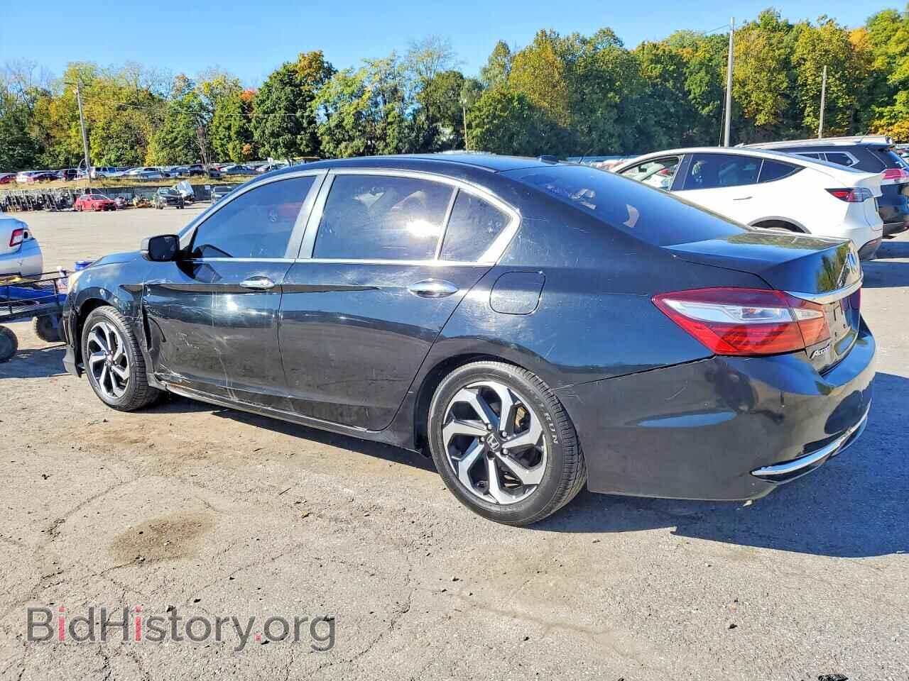 2017 HONDA ACCORD - VIN: 1HGCR2F83HA268043 - Photo 2