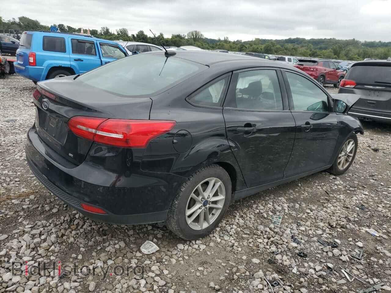 2018 FORD FOCUS - VIN: 1FADP3F21JL272702 - Фото 3