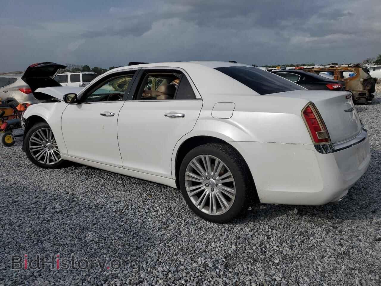 2014 CHRYSLER 300 - VIN: 2C3CCAEG3EH355106 - Фото 2