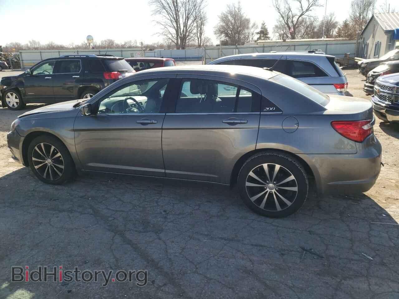 2013 CHRYSLER 200 - VIN: 1C3CCBBG8DN720072 - Фото 2