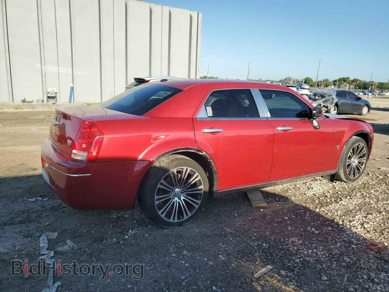 2010 CHRYSLER 300 - VIN: 2C3CA2CVXAH330680 - Фото 3