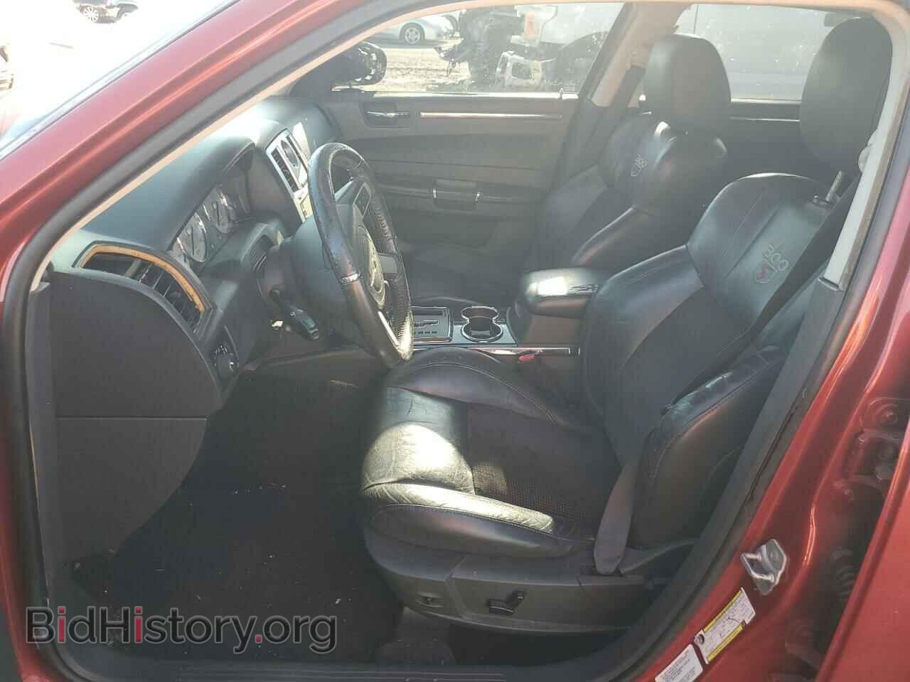 2010 CHRYSLER 300 - VIN: 2C3CA2CVXAH330680 - Фото 7