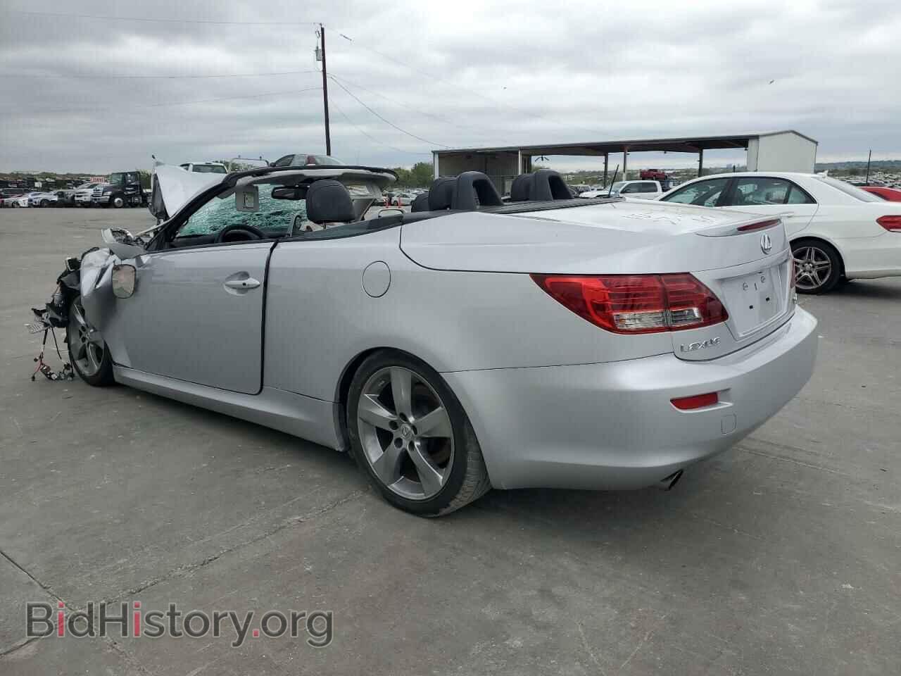 2010 LEXUS IS - VIN: JTHFF2C26A2500539 - Photo 2