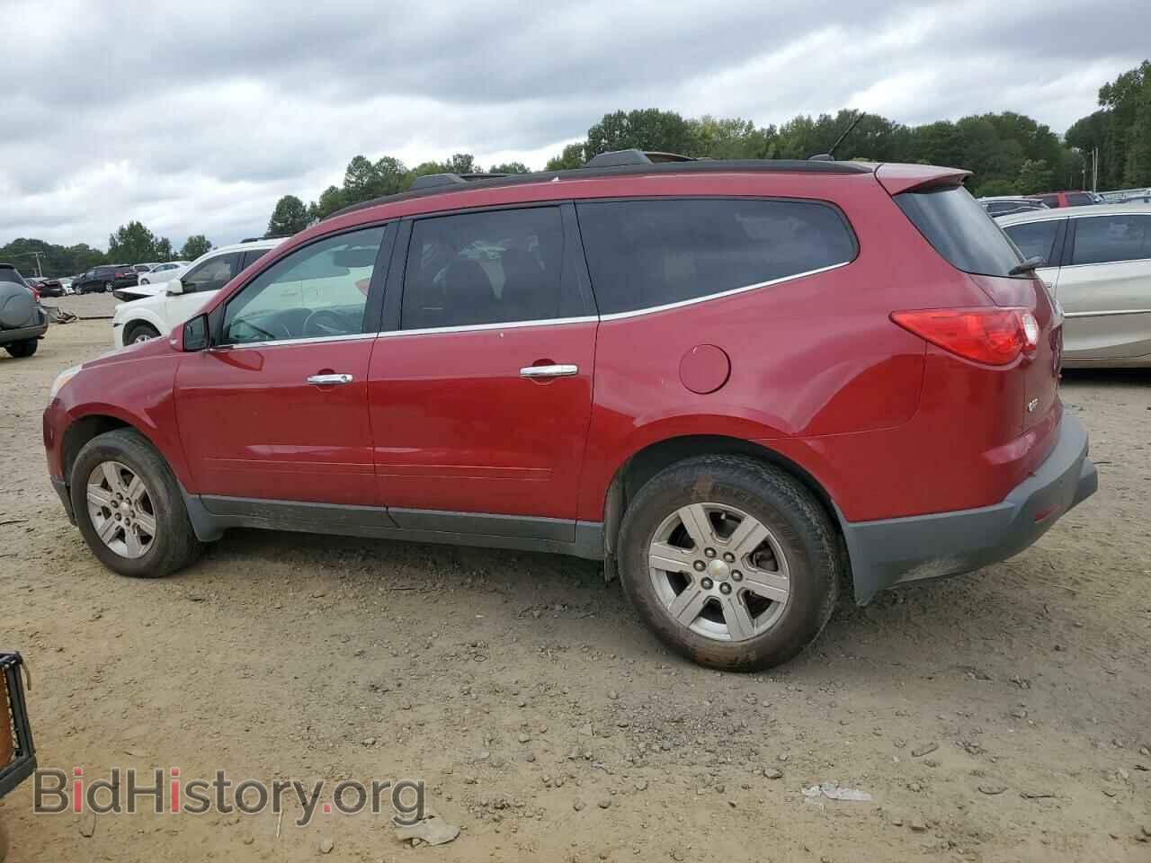 2012 CHEVROLET TRAVERSE - VIN: 1GNKRJED4CJ405106 - Фото 2
