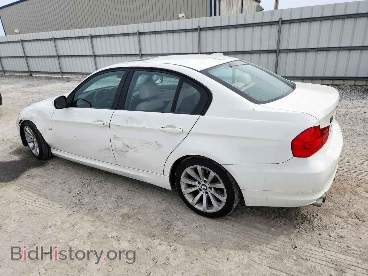 2009 BMW 3 SERIES - VIN: WBAPH73509E126833 - Фото 2