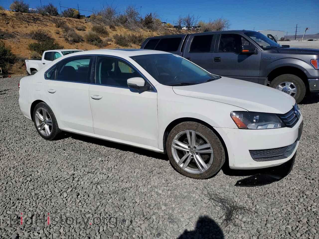 2014 Volkswagen PASSAT (VIN 1VWBP7A3XEC003626) — фото 4 из 12