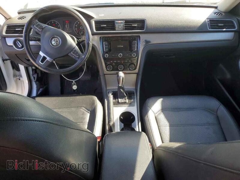 2014 Volkswagen PASSAT (VIN 1VWBP7A3XEC003626) — фото 8 из 12