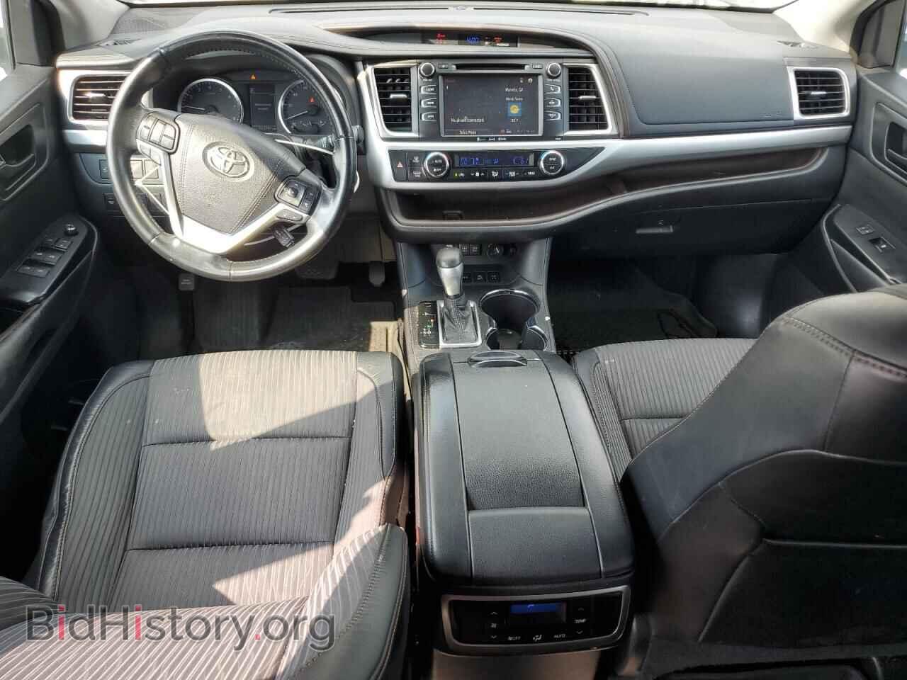 2018 TOYOTA HIGHLANDER - VIN: 5TDBZRFH0JS870054 - Фото 8