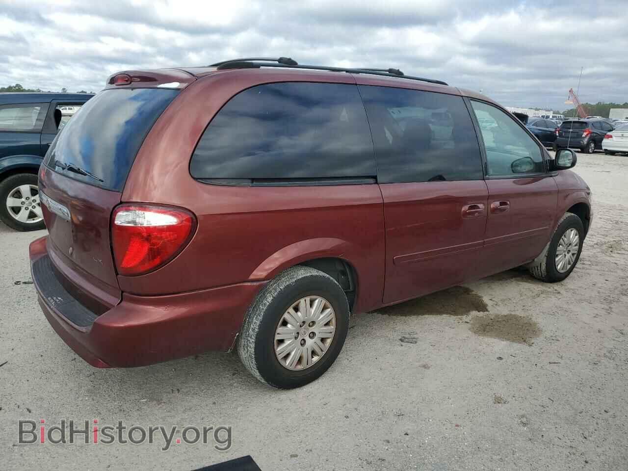 2007 CHRYSLER MINIVAN - VIN: 2A4GP44R47R235389 - Фото 3