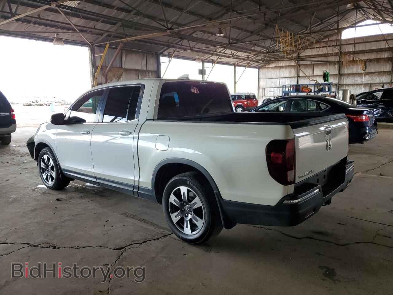 2017 HONDA RIDGELINE - VIN: 5FPYK2F65HB010709 - Фото 2