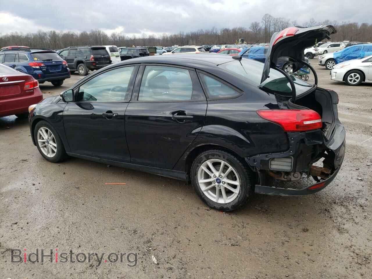 2017 FORD FOCUS - VIN: 1FADP3F2XHL275897 - Фото 2