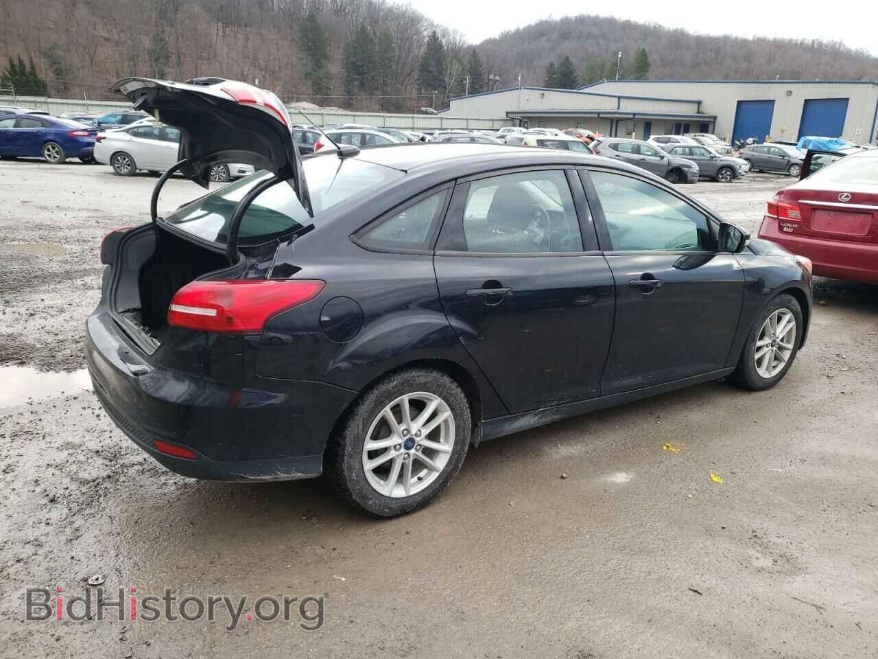 2017 FORD FOCUS - VIN: 1FADP3F2XHL275897 - Фото 3
