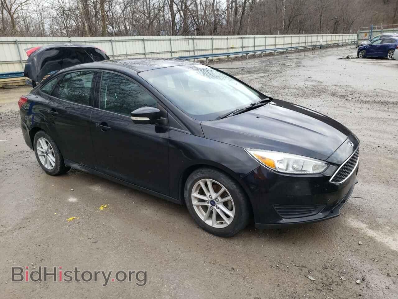 2017 FORD FOCUS - VIN: 1FADP3F2XHL275897 - Фото 4
