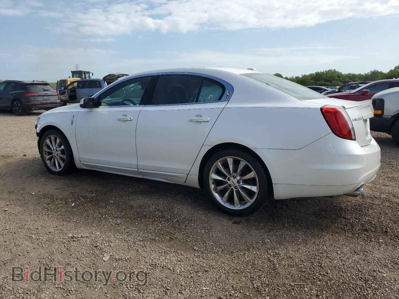 2011 LINCOLN MKS - VIN: 1LNHL9FT7BG605235 - Photo 2
