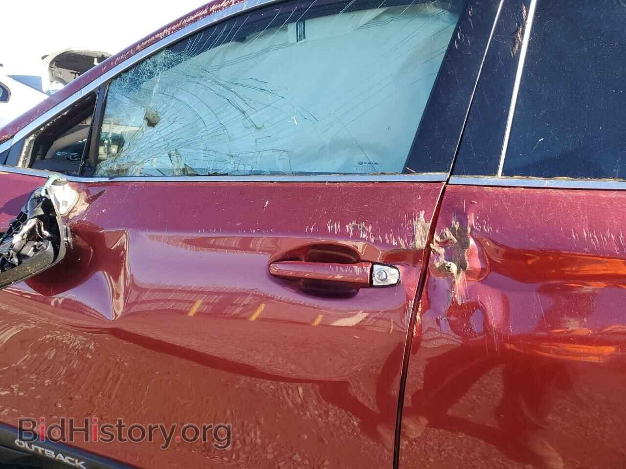 2018 SUBARU OUTBACK - VIN: 4S4BSANC1J3304770 - Фото 9