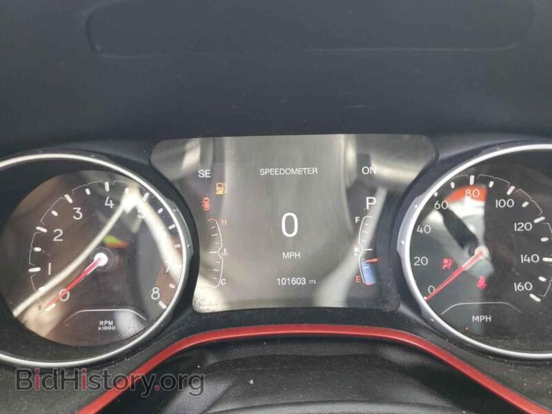 2019 Jeep COMPASS (VIN 3C4NJDDB7KT674366) — фото 9 из 16