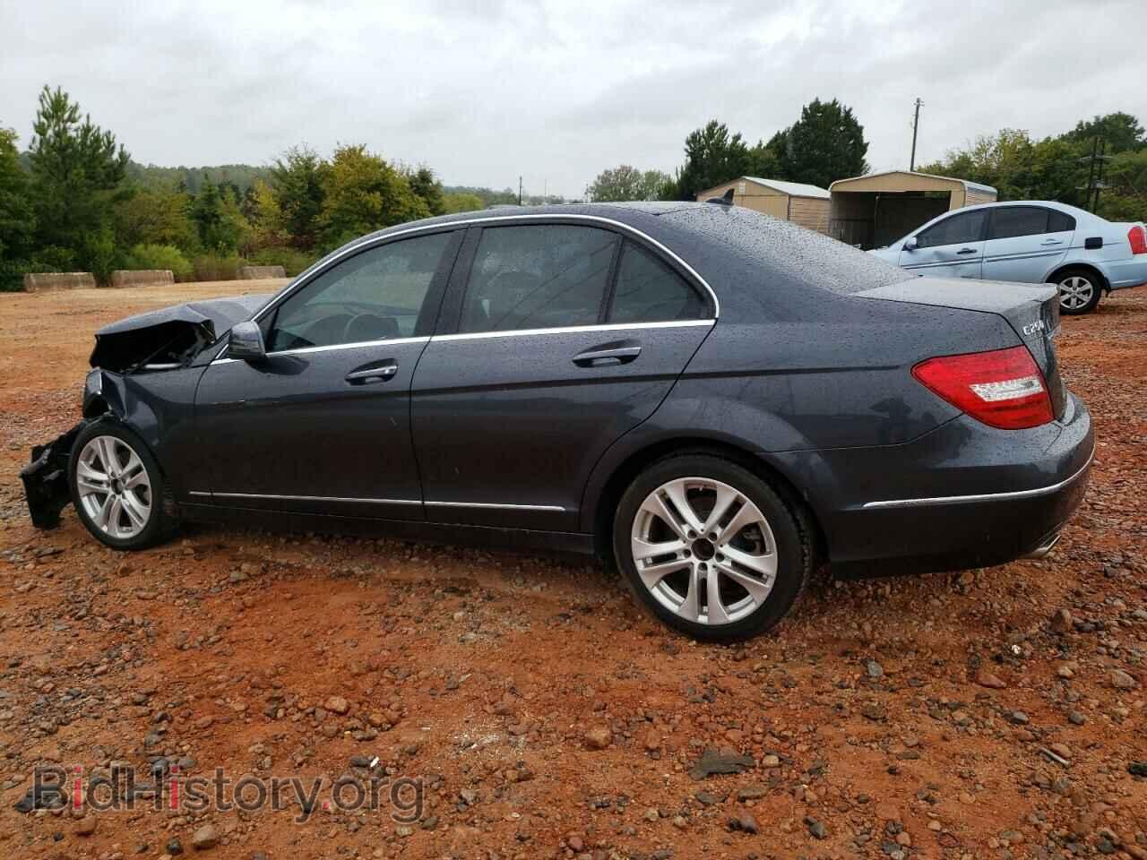 2013 MERCEDES-BENZ C-CLASS - VIN: WDDGF4HB2DR267819 - Фото 2