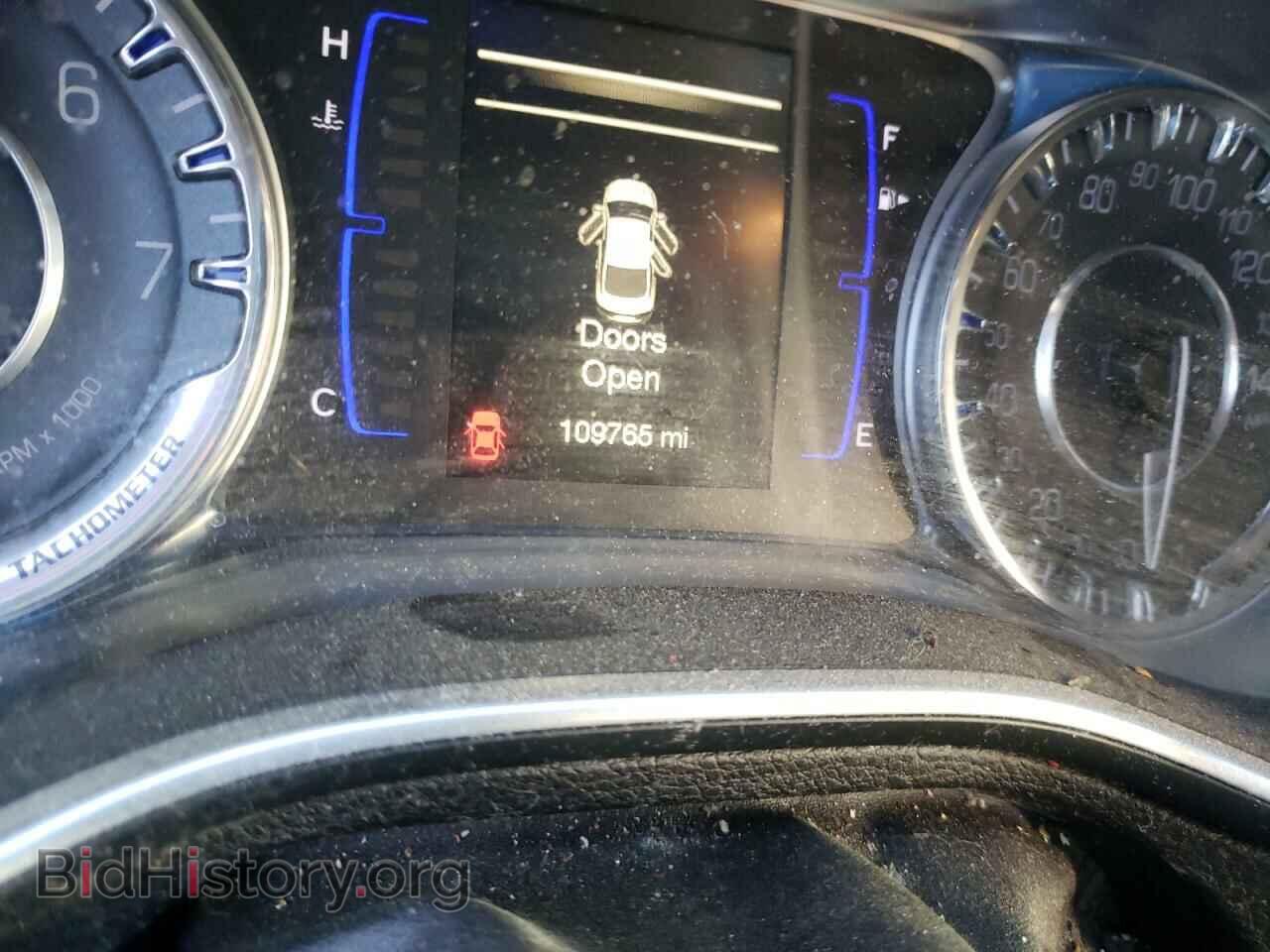 2016 CHRYSLER 200 - VIN: 1C3CCCAB3GN110614 - Photo 9