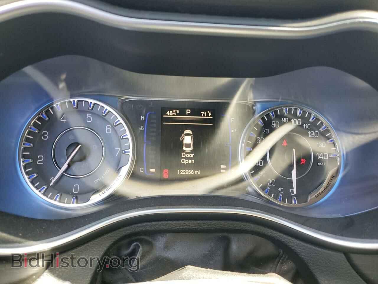 2015 CHRYSLER 200 - VIN: 1C3CCCABXFN733789 - Фото 9