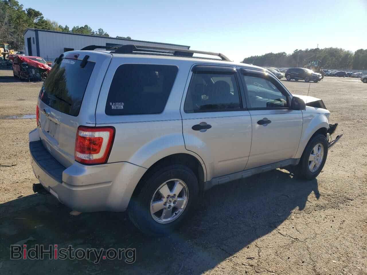 2010 FORD ESCAPE - VIN: 1FMCU0D71AKD42521 - Фото 3