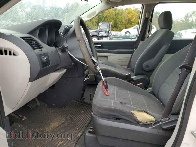 2010 Dodge CARAVAN (VIN 1D4HN11H68B186659) — photo 7 of 13