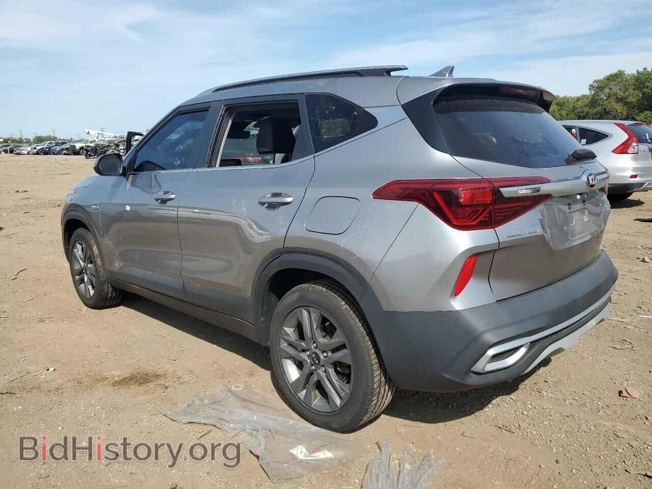 2021 KIA SELTOS - VIN: KNDEUCAAXM7043499 - Фото 2