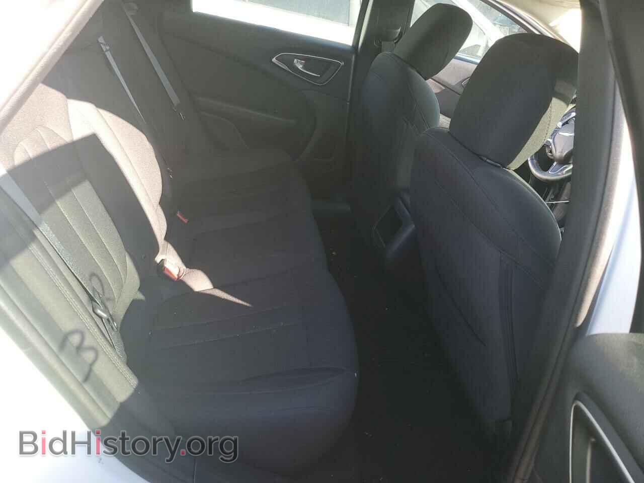 2017 CHRYSLER 200 - VIN: 1C3CCCFB7HN502134 - Фото 10