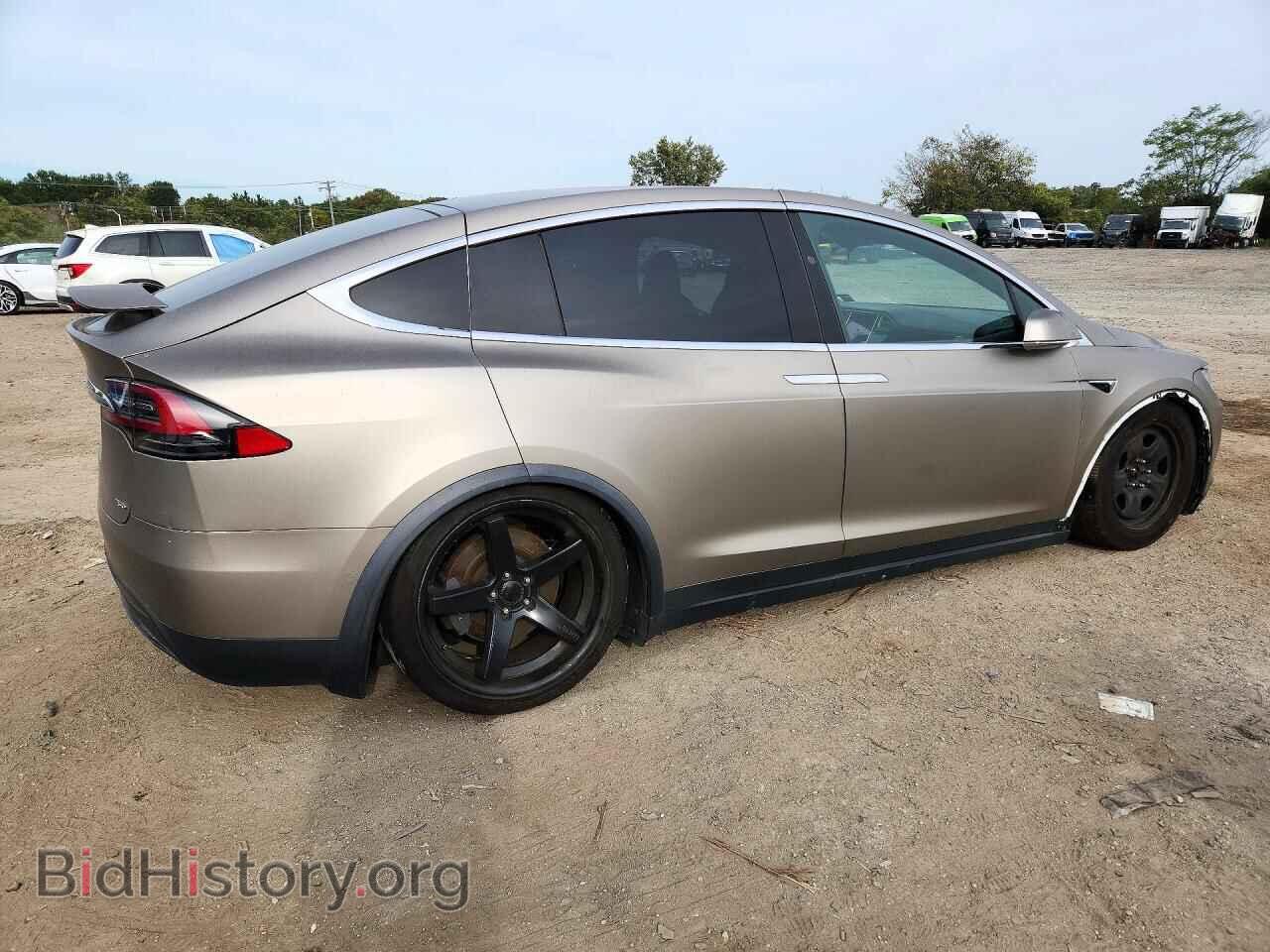 2017 TESLA MODEL X - VIN: 5YJXCAE2XHF051041 - Photo 3